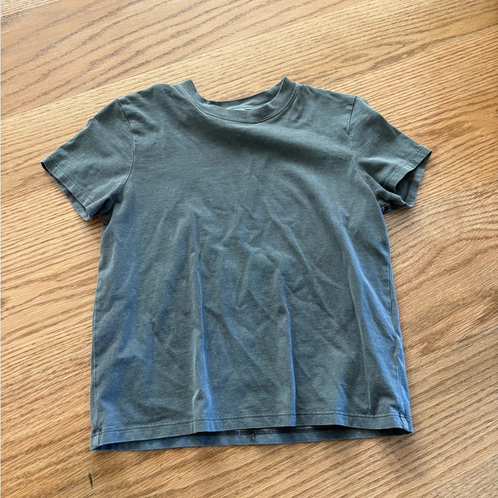 Sunday best grey tee from Aritzia